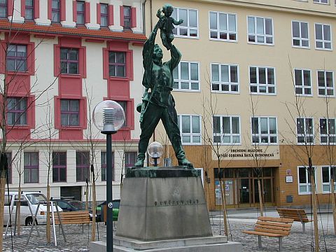 Pomnik Rudé armády na náměstí T.G.M v Táboře